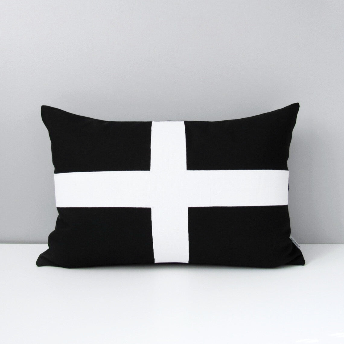 Black & White Cornish Flag Pillow Cover, Outdoor Sunbrella® Cushion Cover